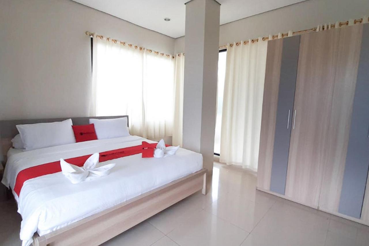 Reddoorz Plus @ Bitung City Center Dış mekan fotoğraf